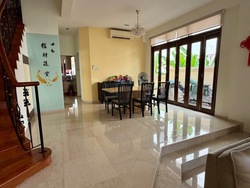 Phillips Avenue (D19), Semi-Detached #572382261